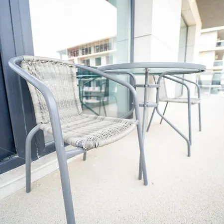 509 B2 Almar Luxury Residence-Renting Apartments & Free Pool