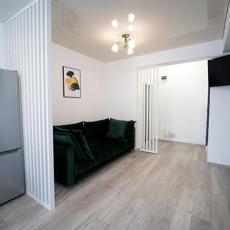 509 B2 Almar Luxury Residence-Renting Apartments & Free Pool *