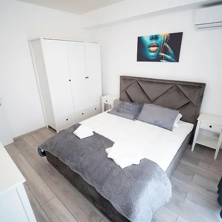 509 B2 Almar Luxury Residence-renting & Free Pool Apartman