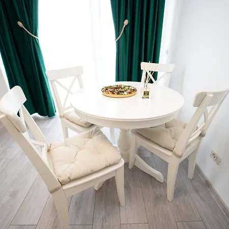 509 B2 Almar Luxury Residence-renting & Free Pool Apartmán